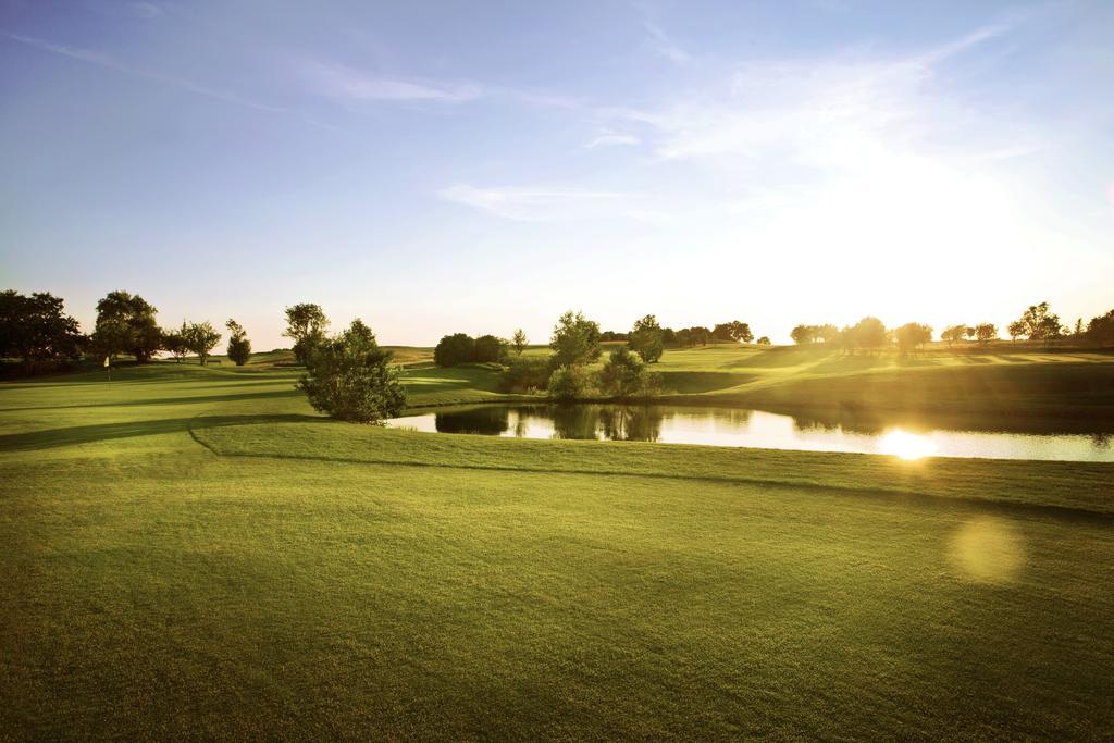 Bjaere Golfklubb Hotel & Lodge Båstad エクステリア 写真